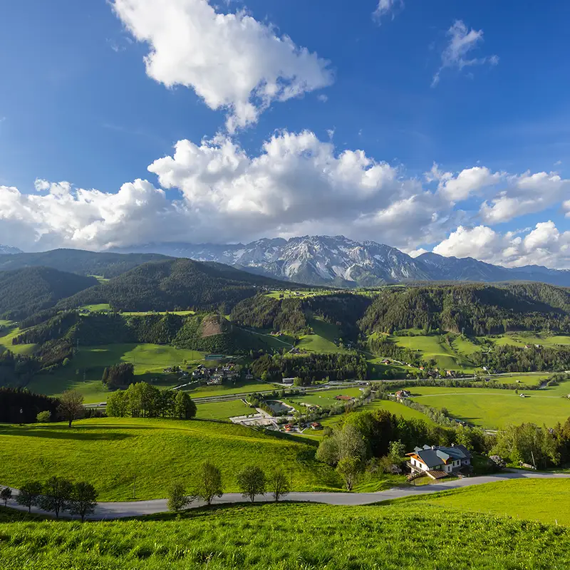Dachstein Gletscher über dem Ennstal in Schladming